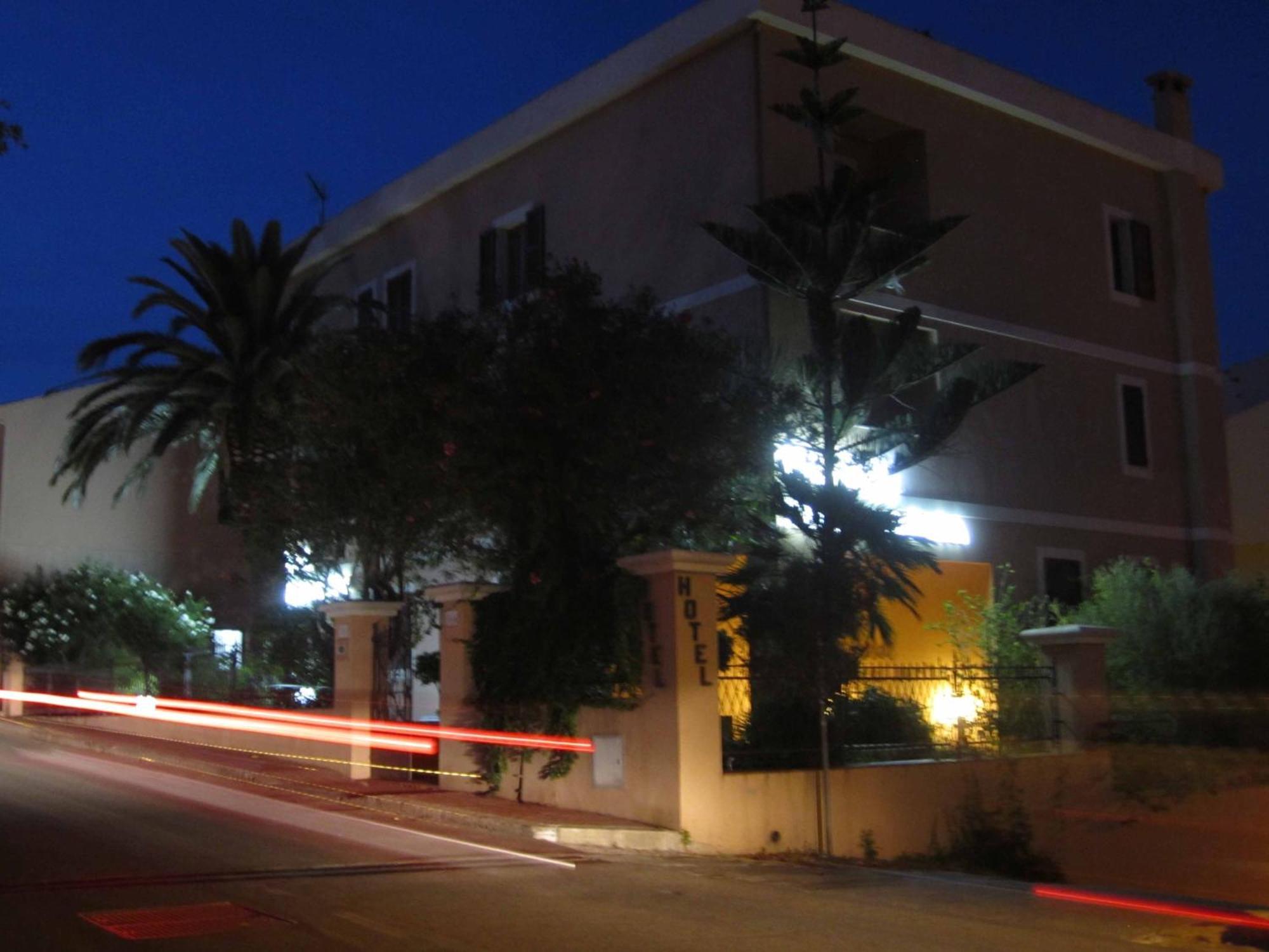 Hotel Villa Marina La Maddalena  Esterno foto