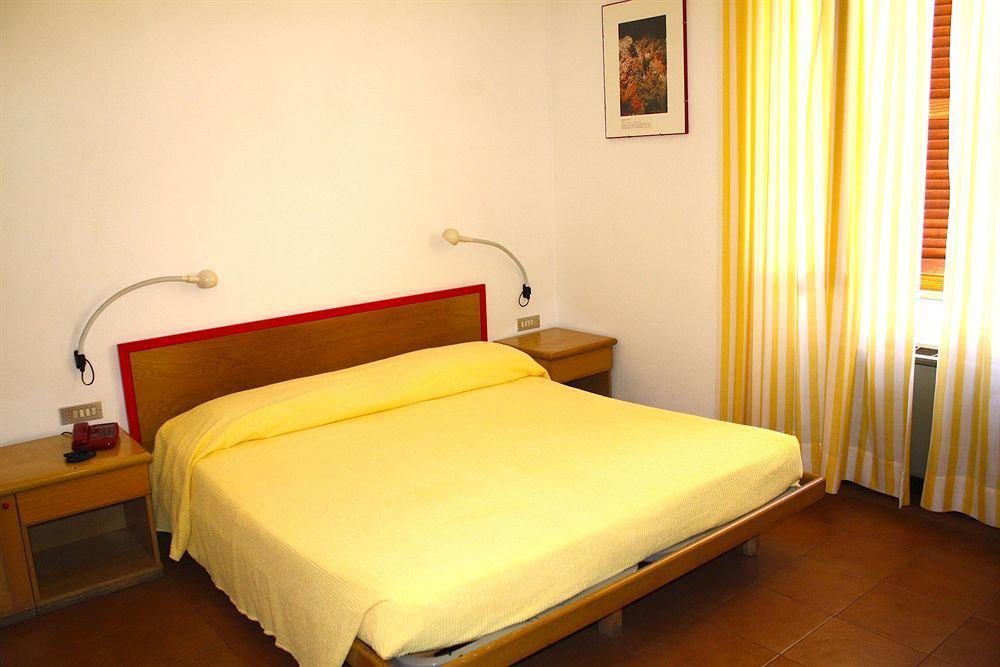 Hotel Villa Marina La Maddalena  Esterno foto