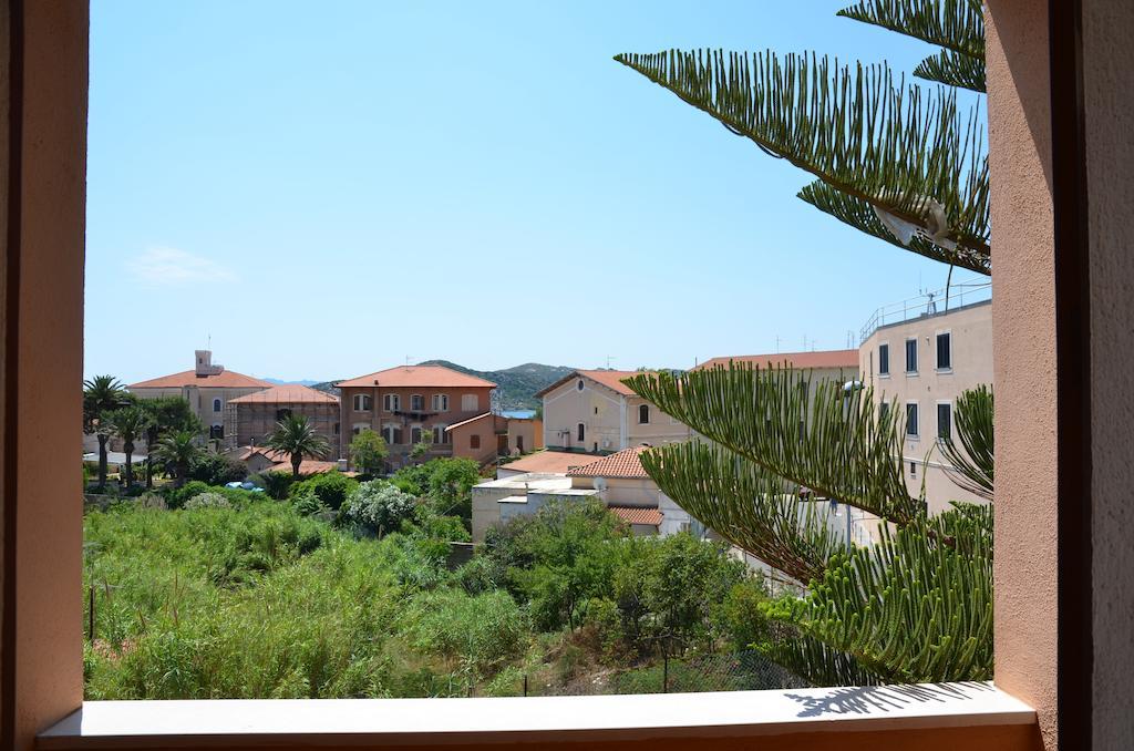 Hotel Villa Marina La Maddalena  Esterno foto